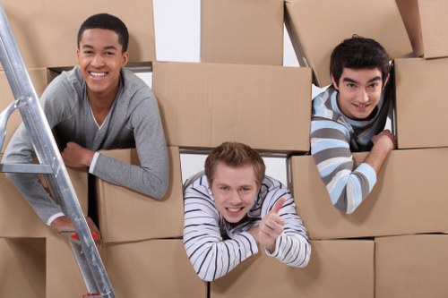 Sorting recyclable storage materials for reuse and recovery
