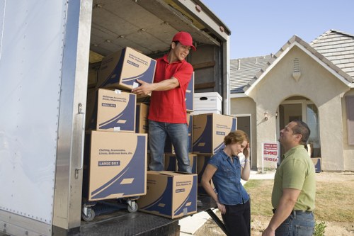 Professional packing service for delicate belongings in Arnosgrove